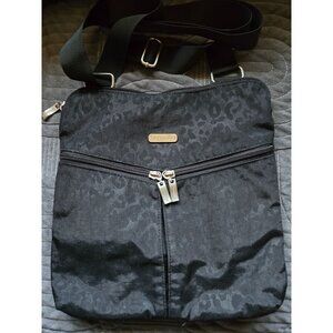 Baggallini Black Cheetah/Leopard Horizon Slim Crossbody Adjustable